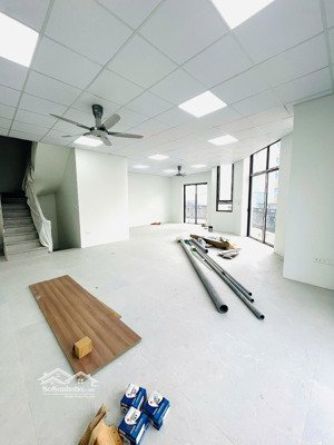 cho thuê t1+2 biệt thự liền kề đền lừ hoàng mai nhà lô góc dt 150m2 - xây dựng 90m2 một sàn còn lạ