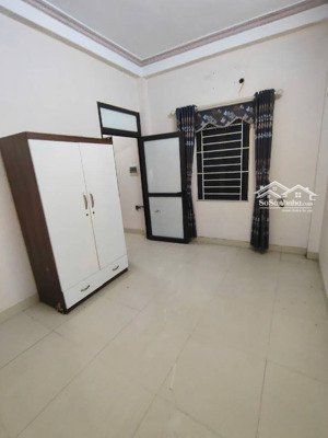 chính chủ cho thuê phòng đơn full đồ trần quang diệu. đống đa chỉ từ 1.7tr. khoá vân tay. giờ tự do