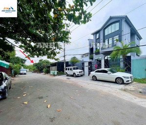 bán đất tặng nhà khu ven sông p. hiệp bình chánh 200m2(9.5x21m) thu nhập 10tr/tháng giá chỉ 82tr/m2