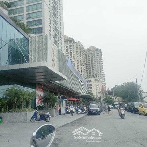 bán nhà phố xuân diệu, tây hồ dt 318m2/2 tầng - giá 81 tỷ