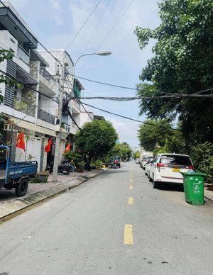 mặt tiền đường 10m ngay trịnh quang nghị, q.8, dt: 4 x 14m, hai lầu, giá 7 tỷ 6.