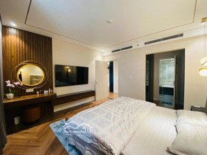 chính chủ bán căn 2 ngủ rộng toà the legend 109 nguyễn tuân