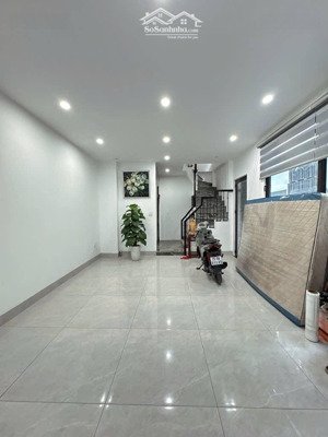 bán nhà 6 tầng, phố nguyễn sơn, gia thụy, long biên, thang máy, full nội thất, gara ô tô, lô góc