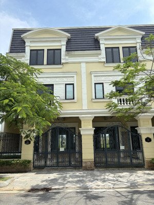 Bán Nhanh Bt Nhà Vườn An Lạc Green Symphony, Dt: 158m Căn Góc, Có Hầm, Giá Tốt Cho Nhà đầu Tư Hot.