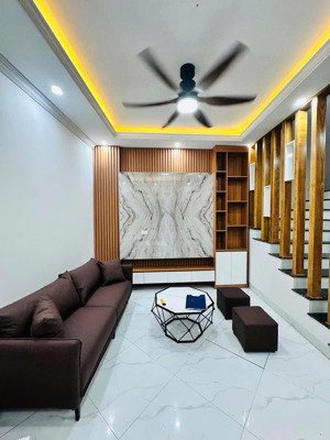 nhà đẹp mới - gần ô tô - đường rộng thông, dt 35m2 x 5 tầng, giá 6.9 tỉ. cổ nhuế - btl