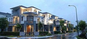 bán biệt thự đẹp ngay đường võ chí công - view sông, gần cao tốc dầu giây