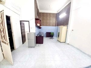 40m2 khu sân bay cv hoàng văn thụ 4,2 tr