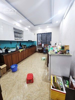 nhà đẹp phố khương đình-hai thoáng-gần hồ-ô tô vào nhà-kinh doanh mãi đỉnh-65m2-5 tầng