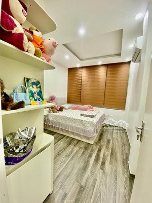 bán nhà trần duy hưng cầu giấy thang máy ngõ thông 20m ra phố ôtô tránh dt 46m 6t 16tỷ