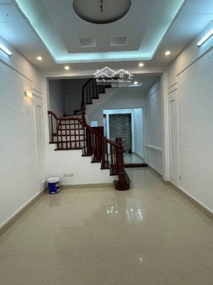siêu phẩm tt cầu giấy, lô góc, hai thoáng vĩnh viễn, nhà mới ở ngay.