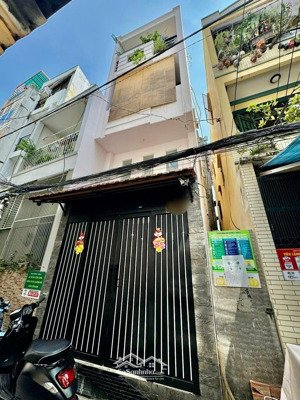 bán gắp nhà nguyễn thiện thuật q3. giá 6tỷ7. dt 48m2. 4x12. 4 tầng. hẻm xh 6m