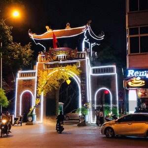 bán nhà lô góc mặt phố vạn phúc, vỉa hè kinh doanh sầm uất, 100m2*3t, mặt tiền 8m. giá 35 tỷ.