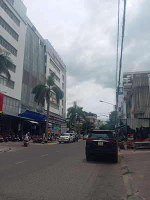 bán nhà mặt tiền đường hoàng văn thụ vị trí kinh doanh