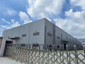 cho thuê xưởng riêng biệt mới 100% ốp panel khu cn gia bình 2000m2 đến 100.000m2
