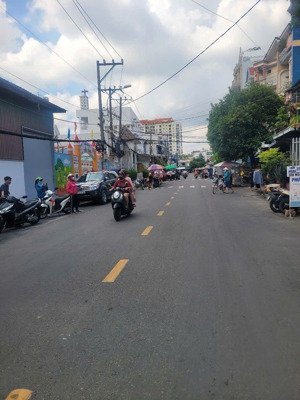 tòa nhà đa năng-đường lớn-dòng tiền cao-giá rẽ-bán nhà 8tầng-4,3x27-mặt tiền tân kỳ tân quí tân phú