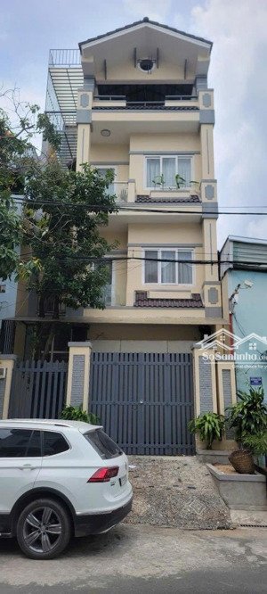 bán gấp nhà 4 tầng ngay trục chính đường 25 khu bên sông hiệp bình chánh thủ đức