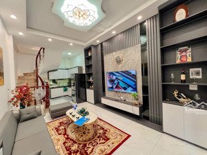 trương định ngõ oto bán nhanh 8,3tỷ !!! 38m x 5 tầng 4pn, nhà mới full nội thất