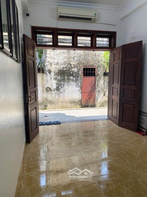 bán nhà 5 tầng 32m kim quan , ngõ thông , ô tô qua nhà giá nhỉnh 6 tỷ . dân trí cao , đối diện ca