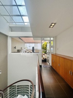 nhà riêng siêu dòng tiền tại bến thành q1, 6 tầng, sổ a4, nhỉnh 18tỷ