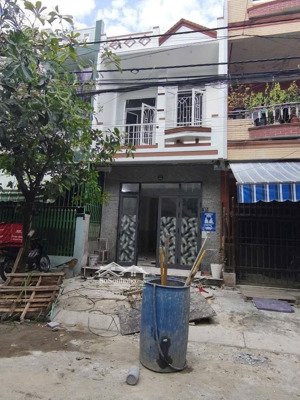 bán nhà 2 tầng mặt tiền đường hoa lư sơn trà - đà nẵng, đường 5,5m vỉa hè 3m khu dân cư đông