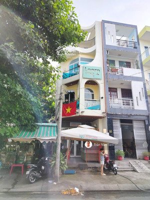 mặt tiền đường nhánh nơ trang long quận bình thạnh , căn góc 4 tầng vỉa hẻ + vị trí đắc địa