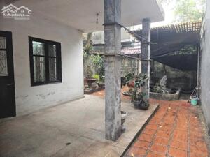 Cần giải quyết việc gia đình bán gấp đất 24 tỷ, 193m2 mặt tiền 9.88m, có sổ