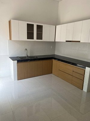 cho thuê nhà 47 đường 102, lã xuân oai gần chợ, hẻm xe tải, giá 7 triệu/tháng