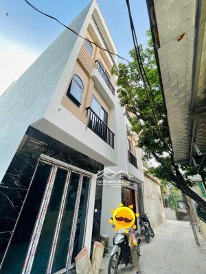 nhà mới liên mạc - 5 tầng - mt rộng - ô tô đỗ cửa - gần hồ - ub phường thượng cát - giá 5 tỷ