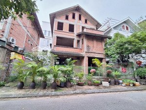 hàng hiếm, bán biệt thự sài đồng, long biên. vỉa hè, vinhomes, giá đầu tư. dt206m2, mt14m, 38 tỷ