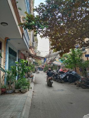 bán nhà nguyễn an ninh 35m2 - 5 tầng - 10.5 tỷ - hoàng mai. lô góc - ô tô 7 chỗ vào nhà