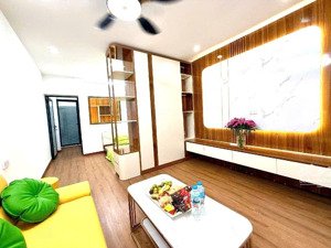 10m ra ô tô 2 phòng ngủ, full nội thất nhà đẹp ở ngay