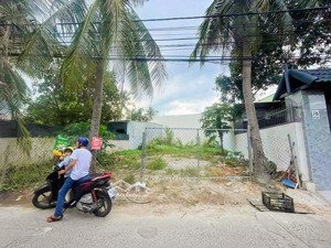 [ mặt tiền phú xương đường ô tô - ngang lô đất dài 10m ] ** cách biển hòn chồng 2km*. giá: 7,2 tỷ