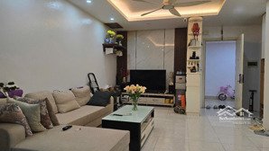 toà a đại kim building 69 m2 thông thuỷ, 2 p ngủ 1 vs ban công đông nam view nội khu. giá 4,65 tỷ