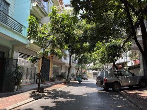 rất hiếm -nhà 4 tầng dân xây thang máy khu quân đội cạnh aeon mall và sân gofl long biên 60m2 18 tỷ