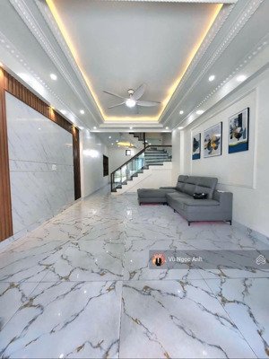 bán nhà ngô gia tự 4 tầng ngõ nông sân chung rộng oto vào tận cửa