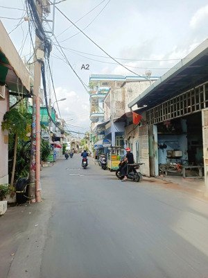 cần bán gấp nhà 2 tầng 81m², hẻm ô tô trường chinh q.12, gần gò vấp giá chỉ 4.35 tỷ 