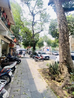 bán nhà phố lê thánh tông, hoàn kiếm, dt 157m2/2 tầng - giá 74 tỷ