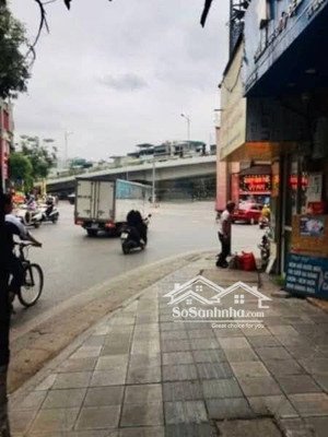 nhà dân xây trần khát chân - sát ngã tư giao lò đúc - 65m² x 4t, chỉ hơn 8 tỷ