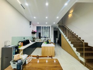 nhà 3 tầng đường hói kiểng - nam hoà xuân - giá cực tốt