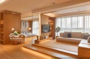 chính chủ bán căn góc vip đông nam 136m2. lh 