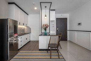 cần cho thuê căn hộ hà đô q10. full nt, 2pn, 2wc. dt: 86m². giá 22tr/th. lh: 
