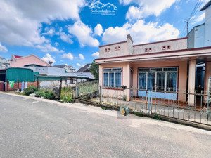 bán nhà phố mặt tiền đường nguyễn thái bình p.12, đà lạt