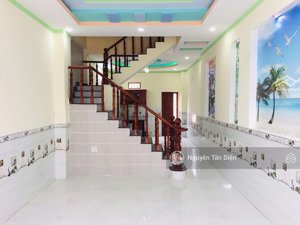 nhà lầu trệt trong kdc đường 12m chỉ 2tỷ 990 bớt lộc