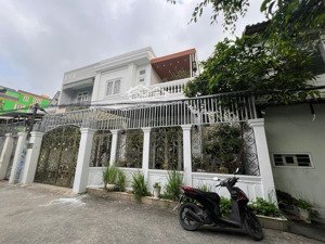 hot bán biệt thự mini ngang 10m, đường nguyễn thi nhuần ,sân rộng rãi, giáp cầu an lộc gò vấp 900m