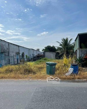 chú năm bán lô đất 143m2 giá 750 triệu đường suối lội, xã tân thông hội, củ chi