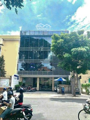 chính chủ cho thuê nhà mặt tiền đường nguyễn bỉnh khiêm quận 1