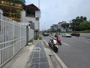 bán nhà mặt đường âu cơ chính chủ cần bán