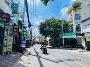 gấp nhà mặt tiền ngay kha vạn cân kd sầm uất có thu nhập sẵn