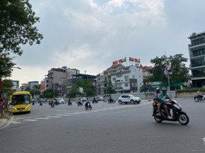 bán nhà 5 tầng diện tích 44m2 mặt tiền 5m. - mặt phố âu cơ tây hồ-hà nội:0981222026