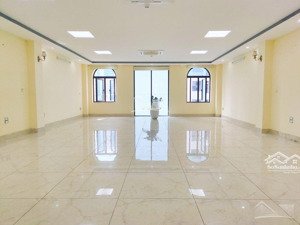 chính chủ cho thuê sàn văn phòng dt 120m2 ngay mặt phố ngã tư trần đăng ninh - nguyễn văn huyên